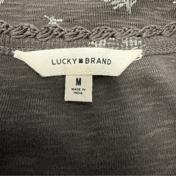 Lucky Brand Women’s Gray Floral Short Sleeve Top Size Medium - Picture 4 of 5